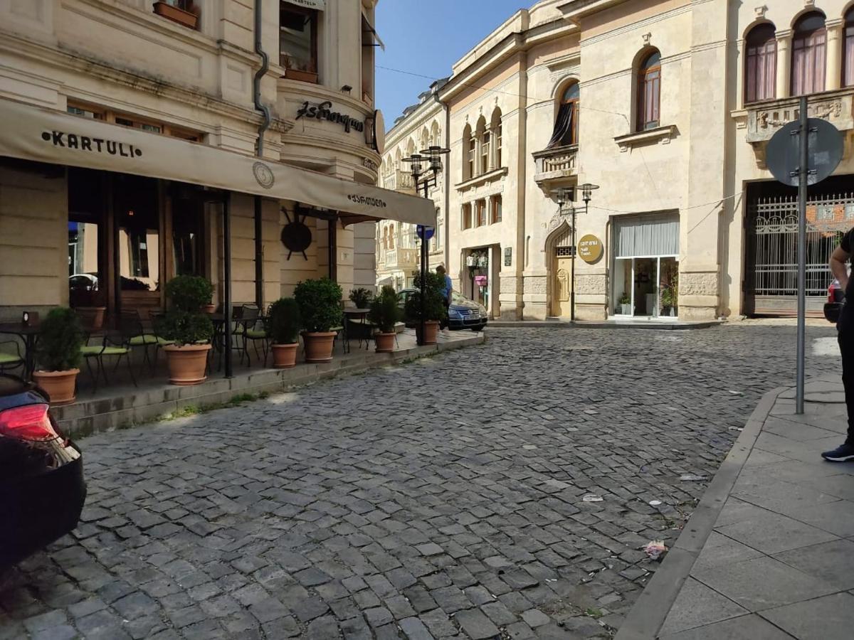 Отель Pushkin Street Pearl Кутаиси Экстерьер фото
